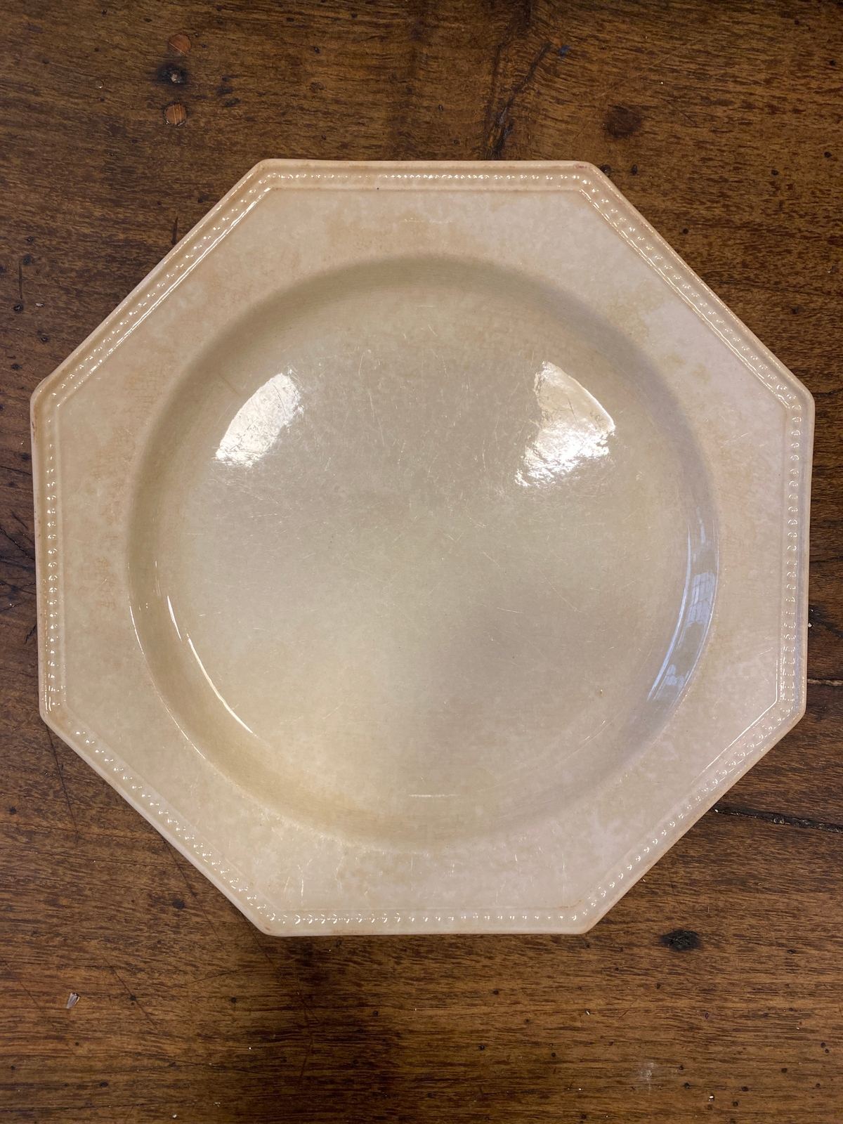 Octagonal plate