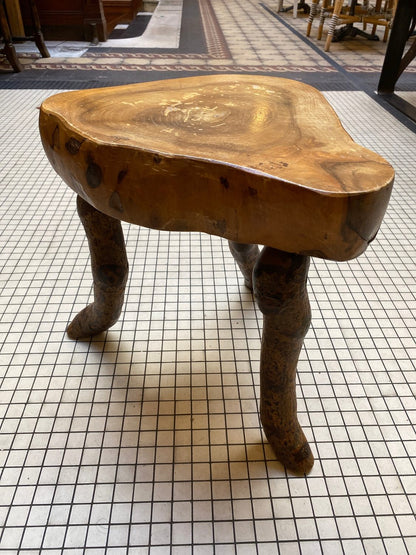 Pattern: Rustic French Brutalist Wooden Stool – Curiosité Göteborg | Fransk vintageinredning från Curiosité