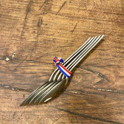 Pattern: Set of 5 Vintage French Pewter Spoons – Marked “Étain” – Curiosité Göteborg | Fransk vintageinredning från Curiosité