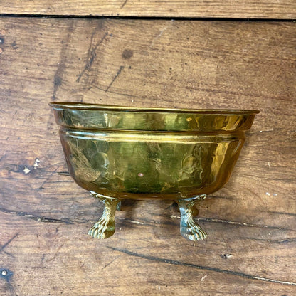 Pattern: Small Vintage Brass Jardinière on Feet – Curiosité Göteborg | Fransk vintageinredning från Curiosité
