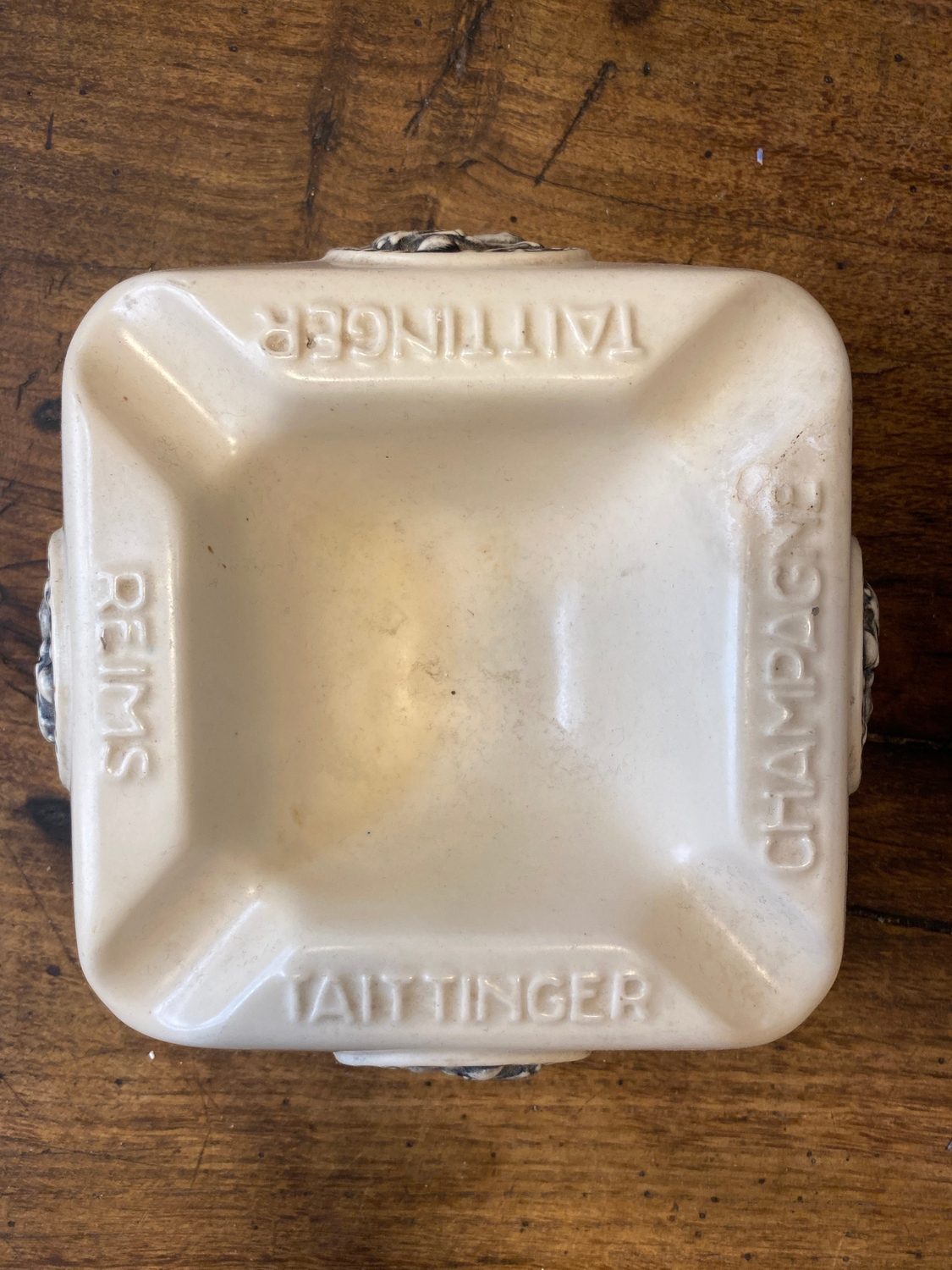 Pattern: Taittinger Ceramic Cigar Ashtray – Curiosité Göteborg | Fransk vintageinredning från Curiosité