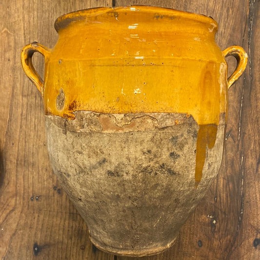 Terracotta pot