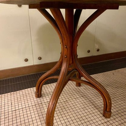 Pattern: Thonet Round Bistro Table with Glass Top – Curiosité Göteborg | Fransk vintageinredning från Curiosité