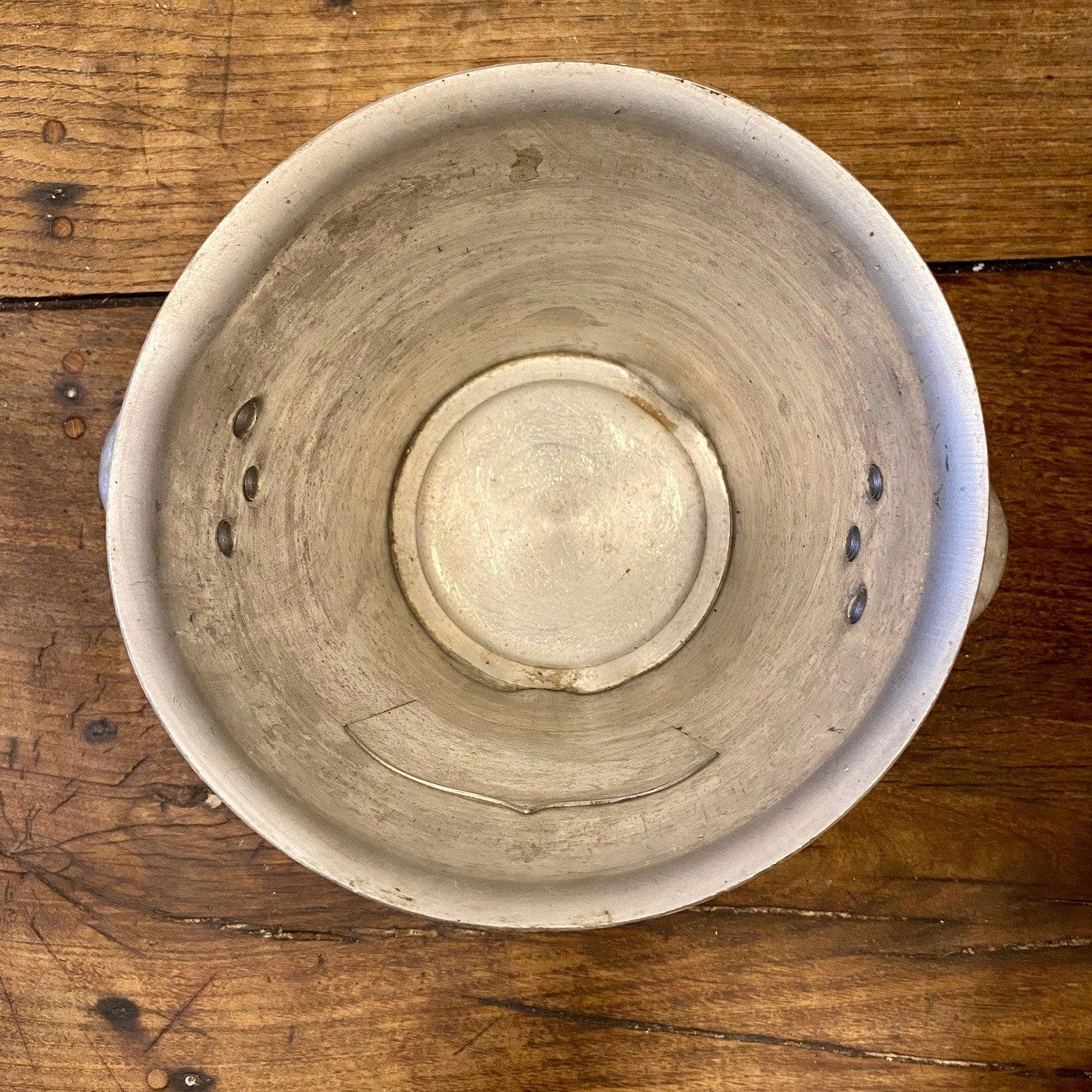 Pattern: Vintage Champagne Canard-Duchêne Bucket – Curiosité Göteborg | Fransk vintageinredning från Curiosité