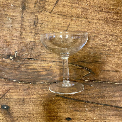 Pattern: Vintage Coupe Glass – Curiosité Göteborg | Fransk vintageinredning från Curiosité