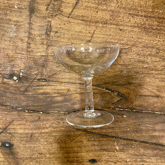 Pattern: Vintage Coupe Glass – Curiosité Göteborg | Fransk vintageinredning från Curiosité