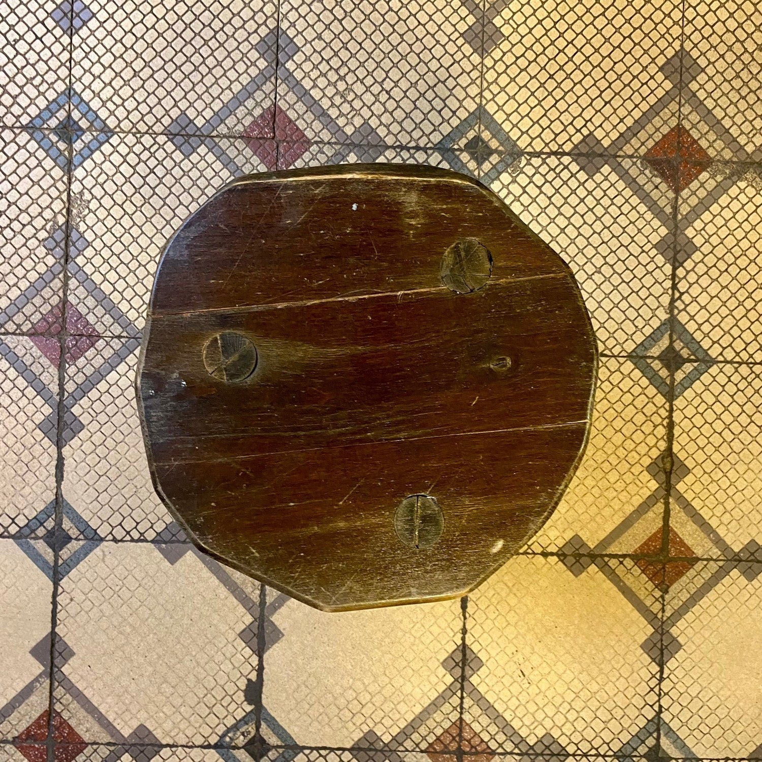 Pattern: Vintage French Farmhouse Stool – Curiosité Göteborg | Fransk vintageinredning från Curiosité