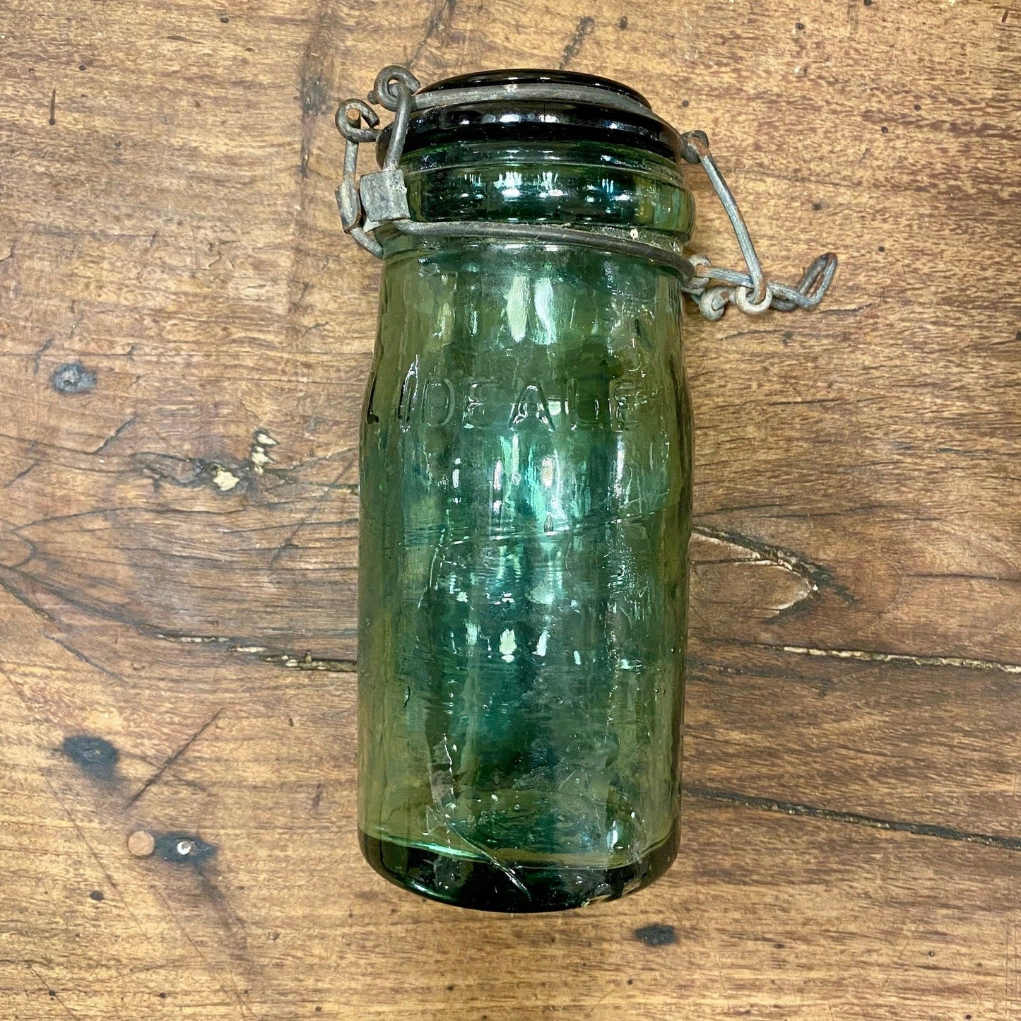 Pattern: Vintage French Green Glass Bottle – “L’Idéale” – Curiosité Göteborg | Fransk vintageinredning från Curiosité