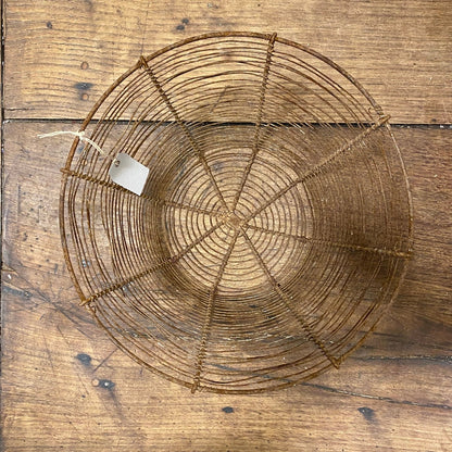 Pattern: Vintage French Hand-Woven Wire Egg Basket – Curiosité Göteborg | Fransk vintageinredning från Curiosité