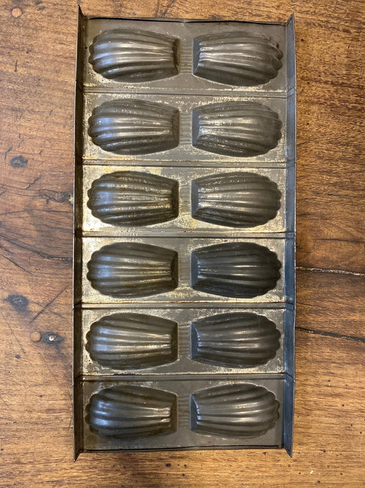 Pattern: Vintage French Madeleine Mould – Curiosité Göteborg | Fransk vintageinredning från Curiosité