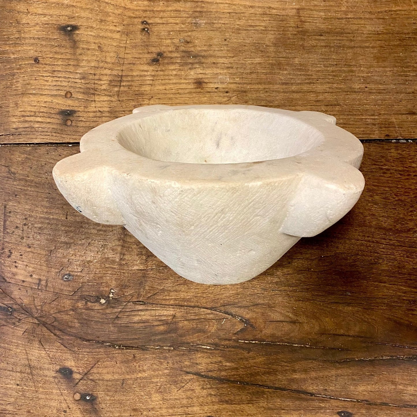 Pattern: Vintage French Marble Mortar – Curiosité Göteborg | Fransk vintageinredning från Curiosité