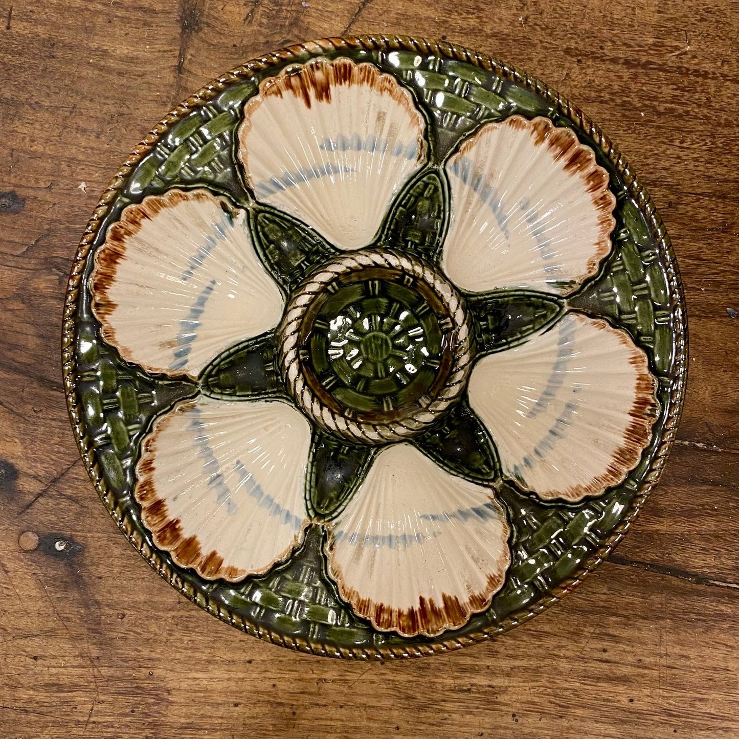 Pattern: Vintage French Oyster Plate – Longchamp Terre de Fer – Curiosité Göteborg | Fransk vintageinredning från Curiosité
