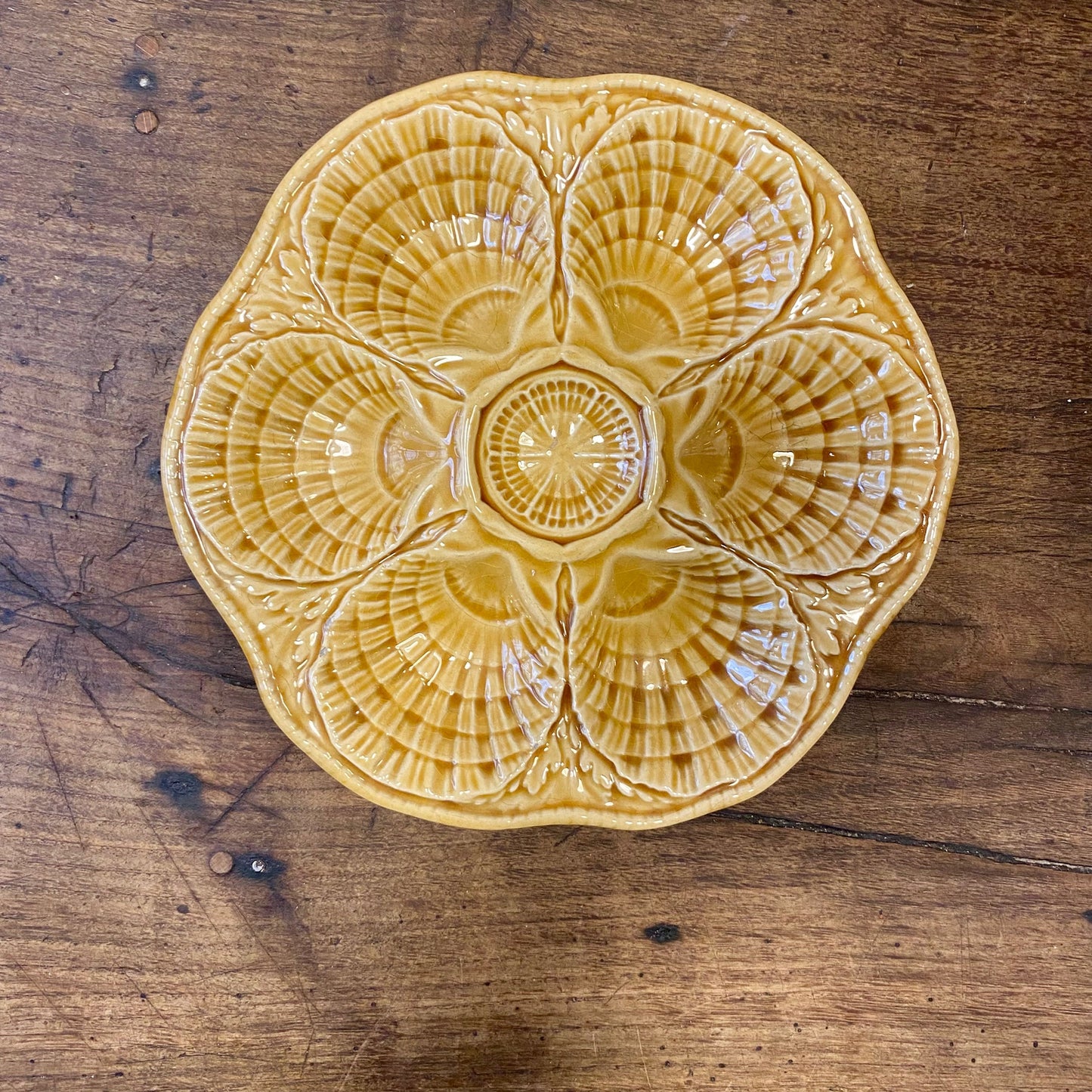 Pattern: Vintage French Oyster Plate – Sarreguemines – Curiosité Göteborg | Fransk vintageinredning från Curiosité