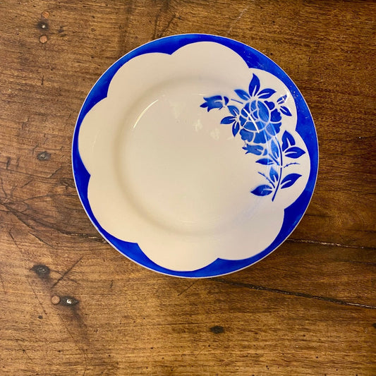 Pattern: Vintage French Sarreguemines “Corsica” Plate – Curiosité Göteborg | Fransk vintageinredning från Curiosité