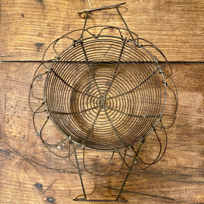 Pattern: Vintage French Wire Egg Basket – Curiosité Göteborg | Fransk vintageinredning från Curiosité