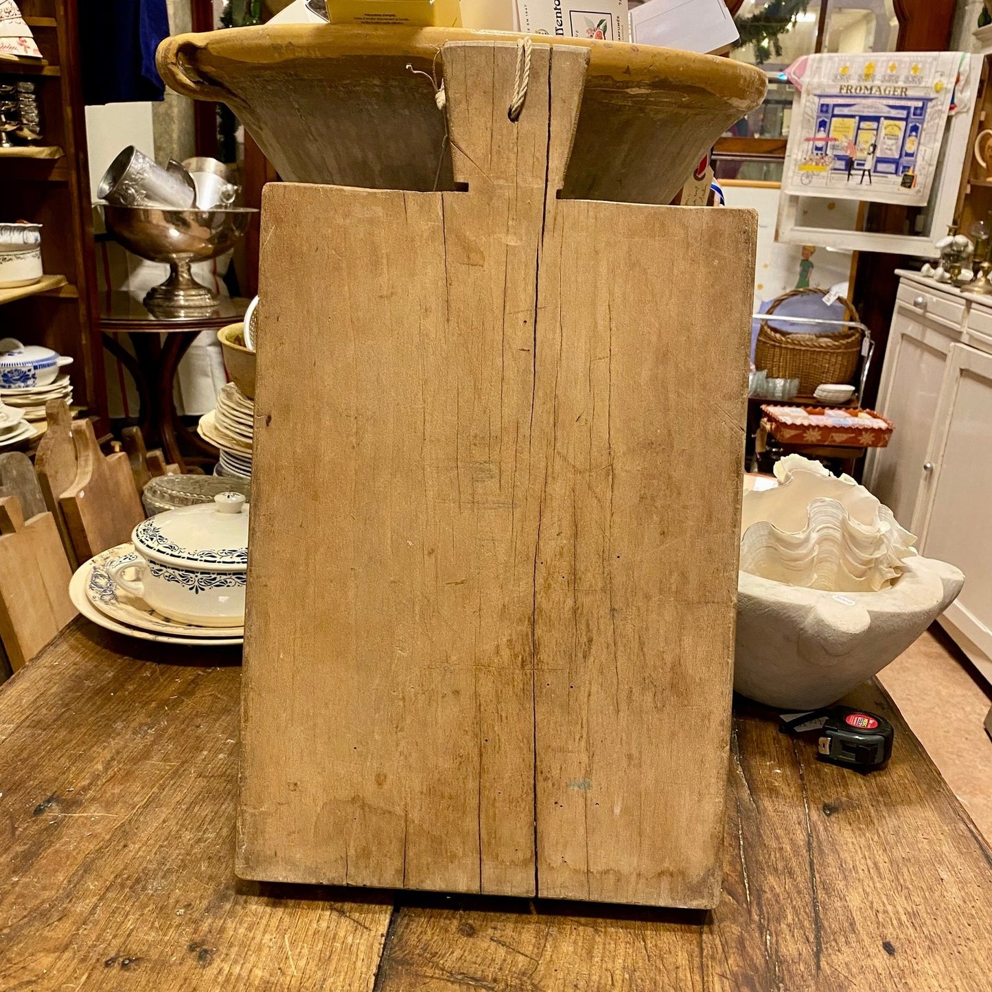 Pattern: Vintage French Wooden Cutting Board – Curiosité Göteborg | Fransk vintageinredning från Curiosité