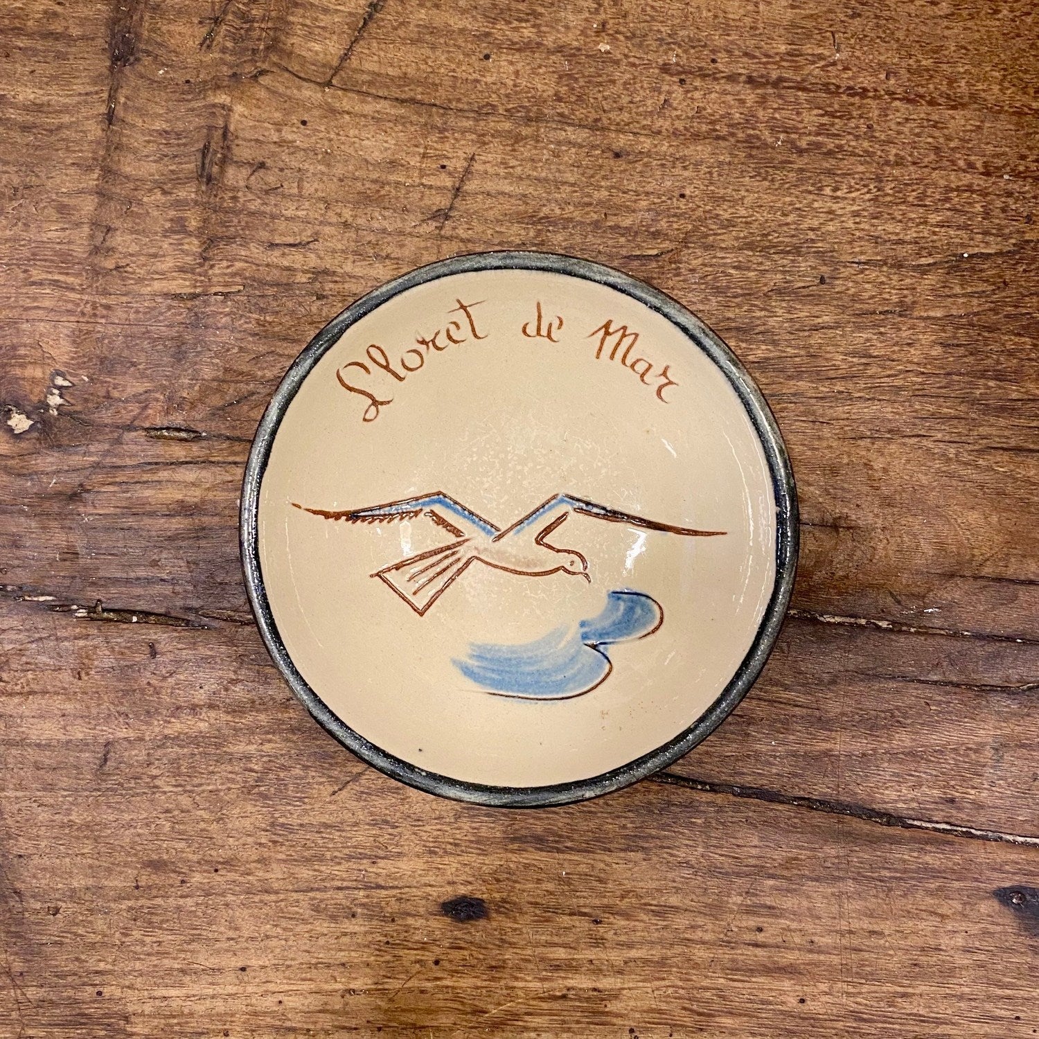 Pattern: Vintage Hand-Painted Plate – Lloret de Mar – Curiosité Göteborg | Fransk vintageinredning från Curiosité