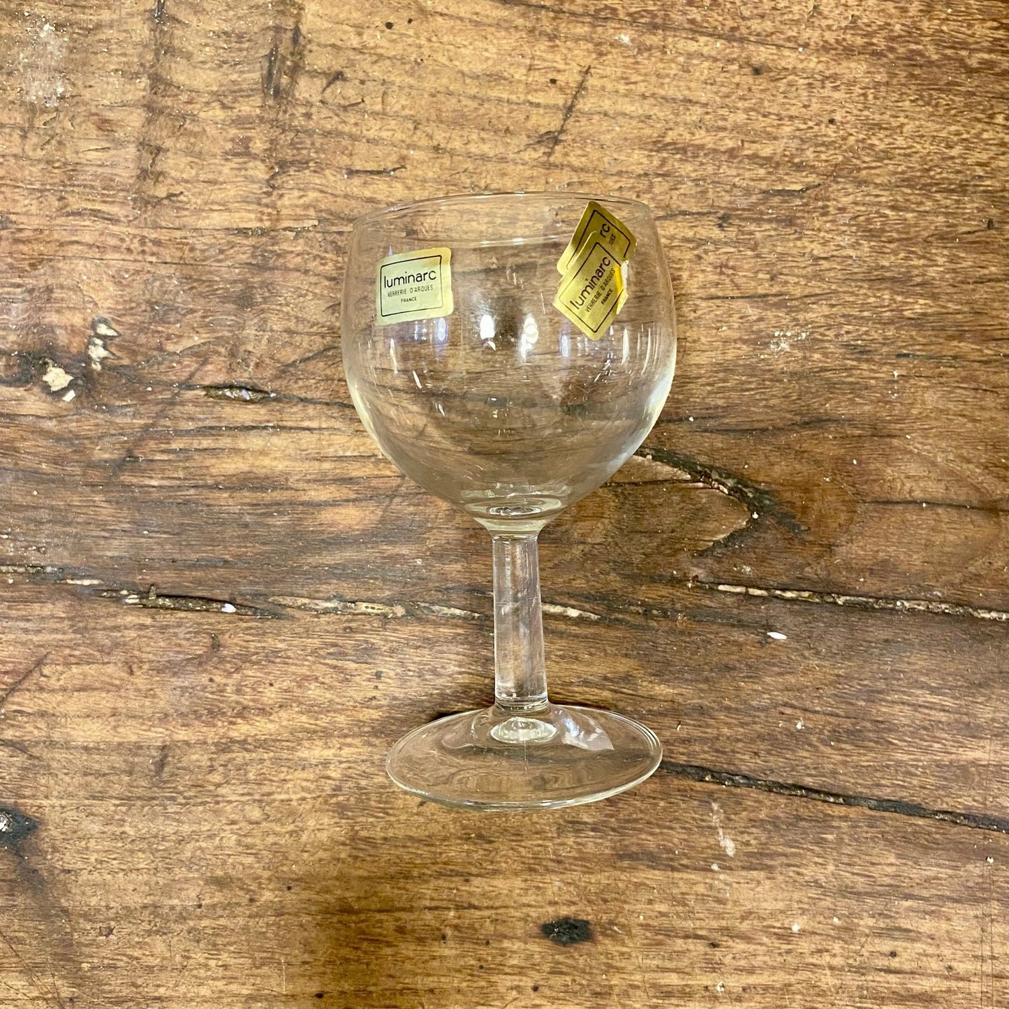 Pattern: Vintage Luminarc Wine Glass – Curiosité Göteborg | Fransk vintageinredning från Curiosité