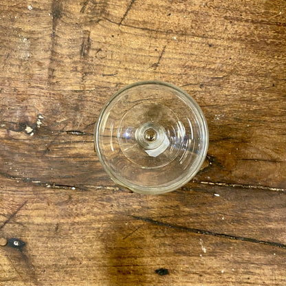 Pattern: Vintage Luminarc Wine Glass – Curiosité Göteborg | Fransk vintageinredning från Curiosité