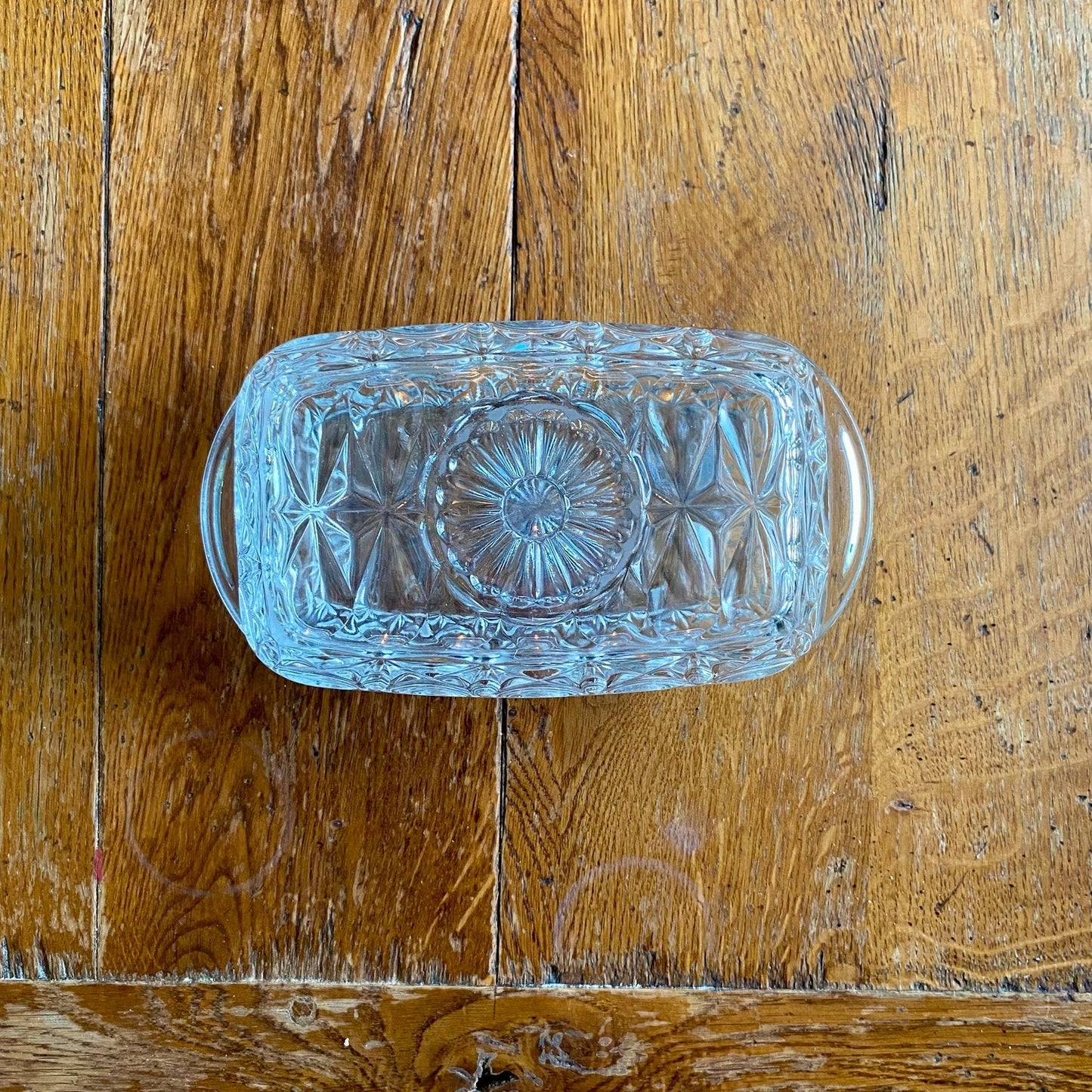 Pattern: Vintage Pressed-Glass Butter Dishes – Curiosité Göteborg | Fransk vintageinredning från Curiosité