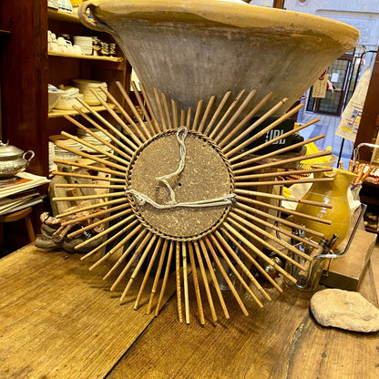 Pattern: Vintage Rattan Sunburst Mirror – Curiosité Göteborg | Fransk vintageinredning från Curiosité