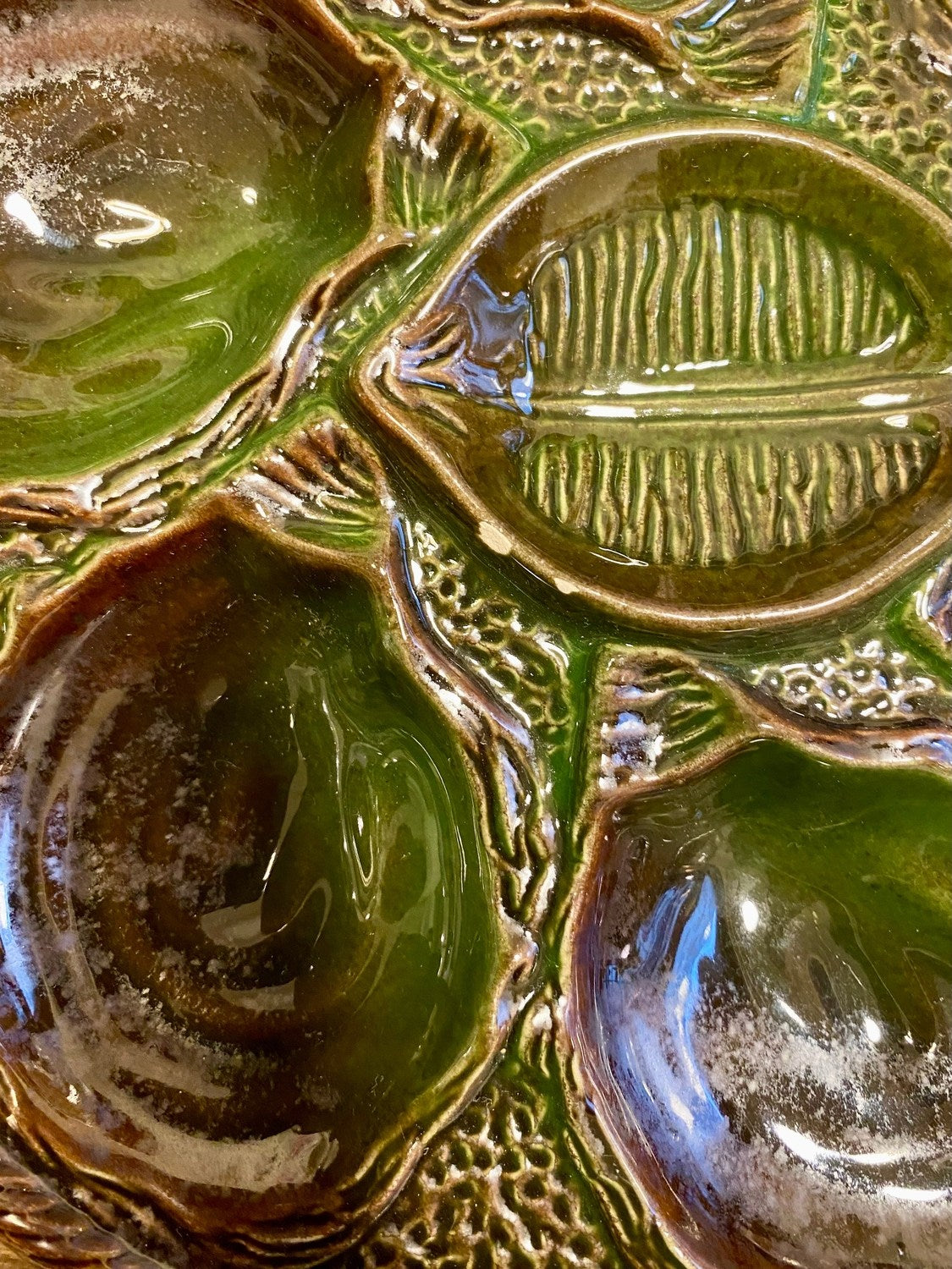 Pattern: Vintage St-Clément Oyster Plate Green Glaze – Curiosité Göteborg | Fransk vintageinredning från Curiosité