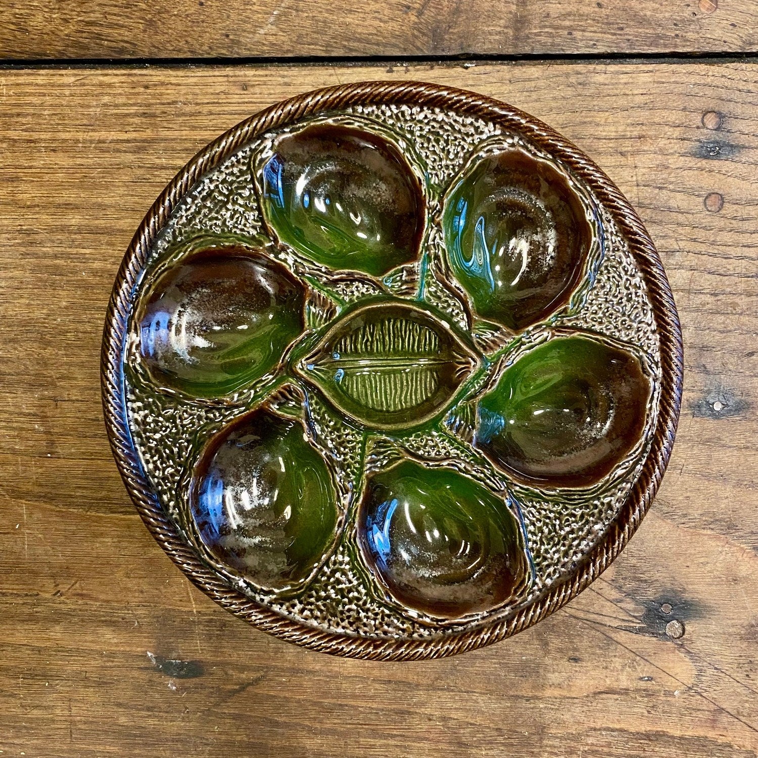 Pattern: Vintage St-Clément Oyster Plate Green Glaze – Curiosité Göteborg | Fransk vintageinredning från Curiosité