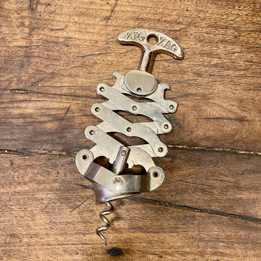 Pattern: Zig-Zag Corkscrew – Curiosité Göteborg | Fransk vintageinredning från Curiosité